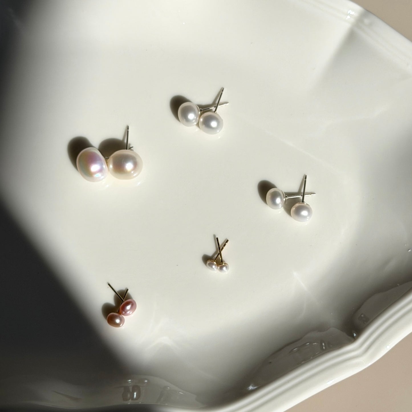 【極小3mm】天然淡水ベビーパール ピアス / 選べる地金（14KGF・SV925） / 樹脂キャッチ付
